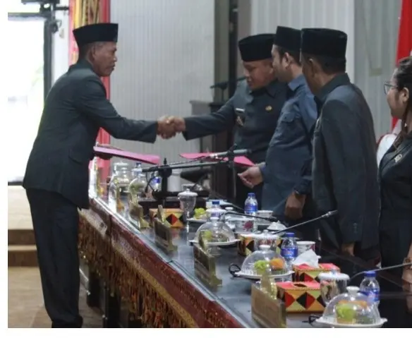 Bupati Lamsel Hadiri Sidang Paripurna DPRD pengesahan APBDP 2024