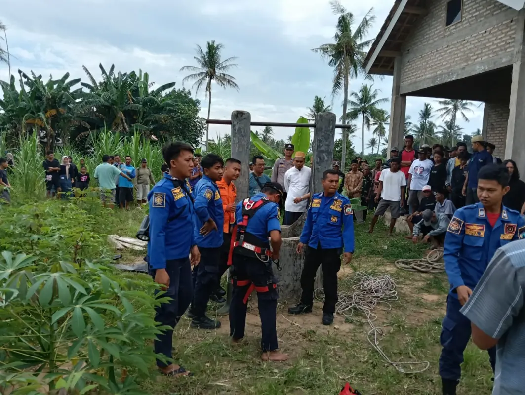 IRT didesa Bumijaya-Candipuro Ditemukan Tewas didalam Sumur Tua